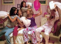 voir serie Pyjama Party (The Sleepover Club) saison 2