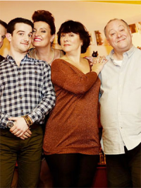 voir serie Two Doors Down saison 5
