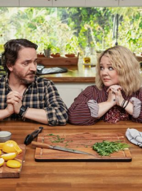 voir serie God’s Favorite Idiot saison 1