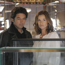 voir serie La Main blanche saison 1