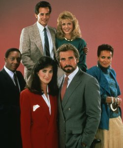 voir serie Hotel saison 5