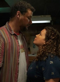 voir serie The Horror of Dolores Roach saison 1